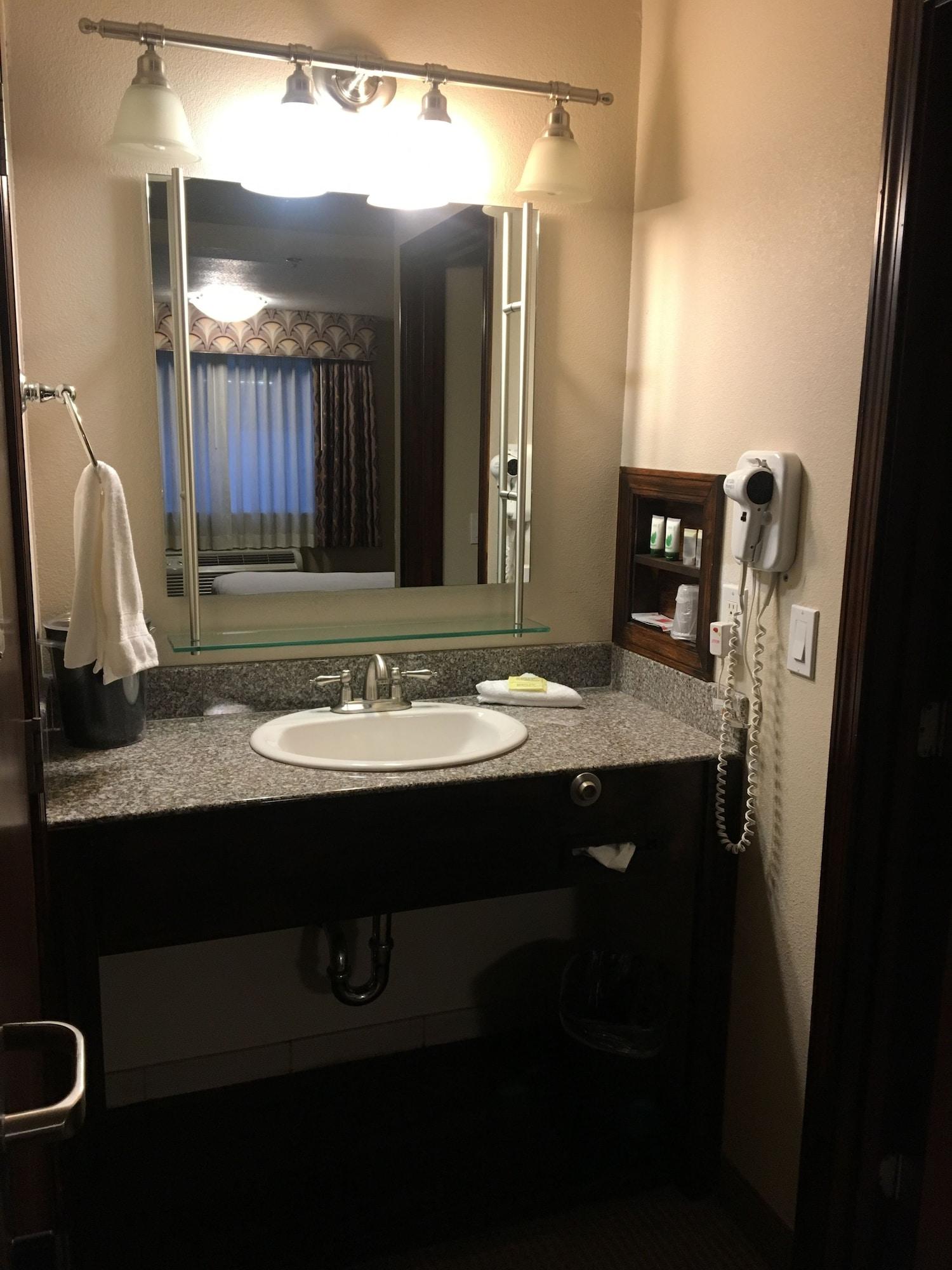 District Hotel By Oyo Portland Convention Center Ngoại thất bức ảnh